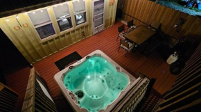 Hot Tub Relax Haven with Firepit and Gameroom